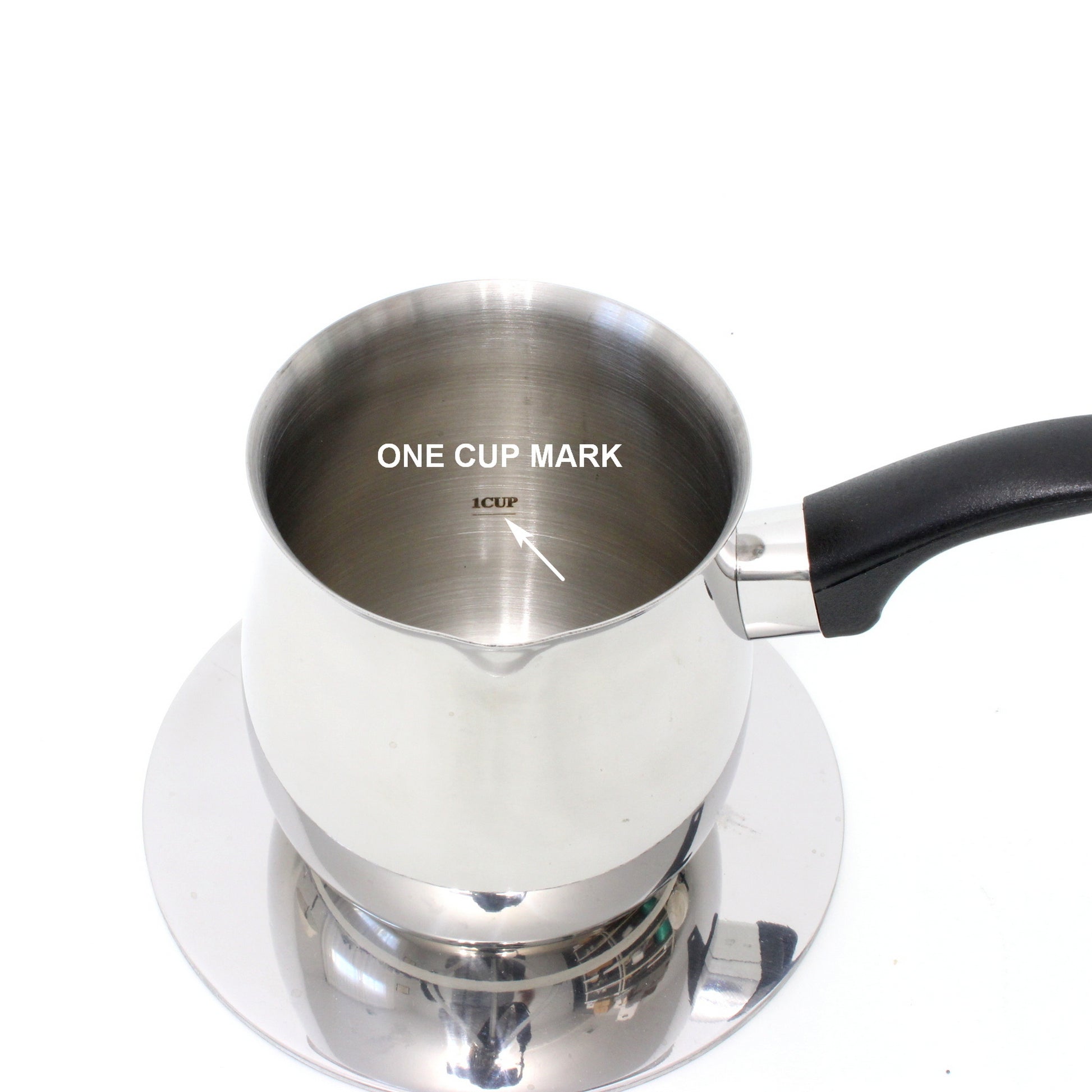 One cup mark on inside of Microfryr makes it easy to fill your deep-fryer with oil